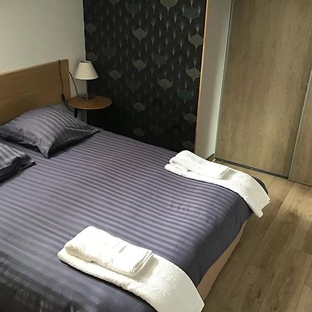 La Tour Des Quatre Chemins Appartement Gramat Buitenkant foto