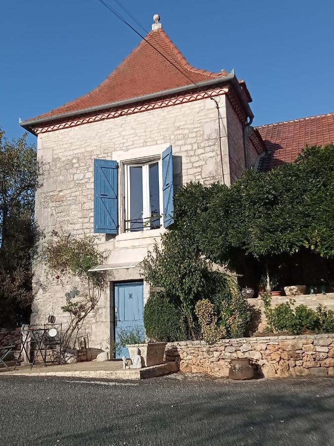 La Tour Des Quatre Chemins Appartement Gramat Buitenkant foto