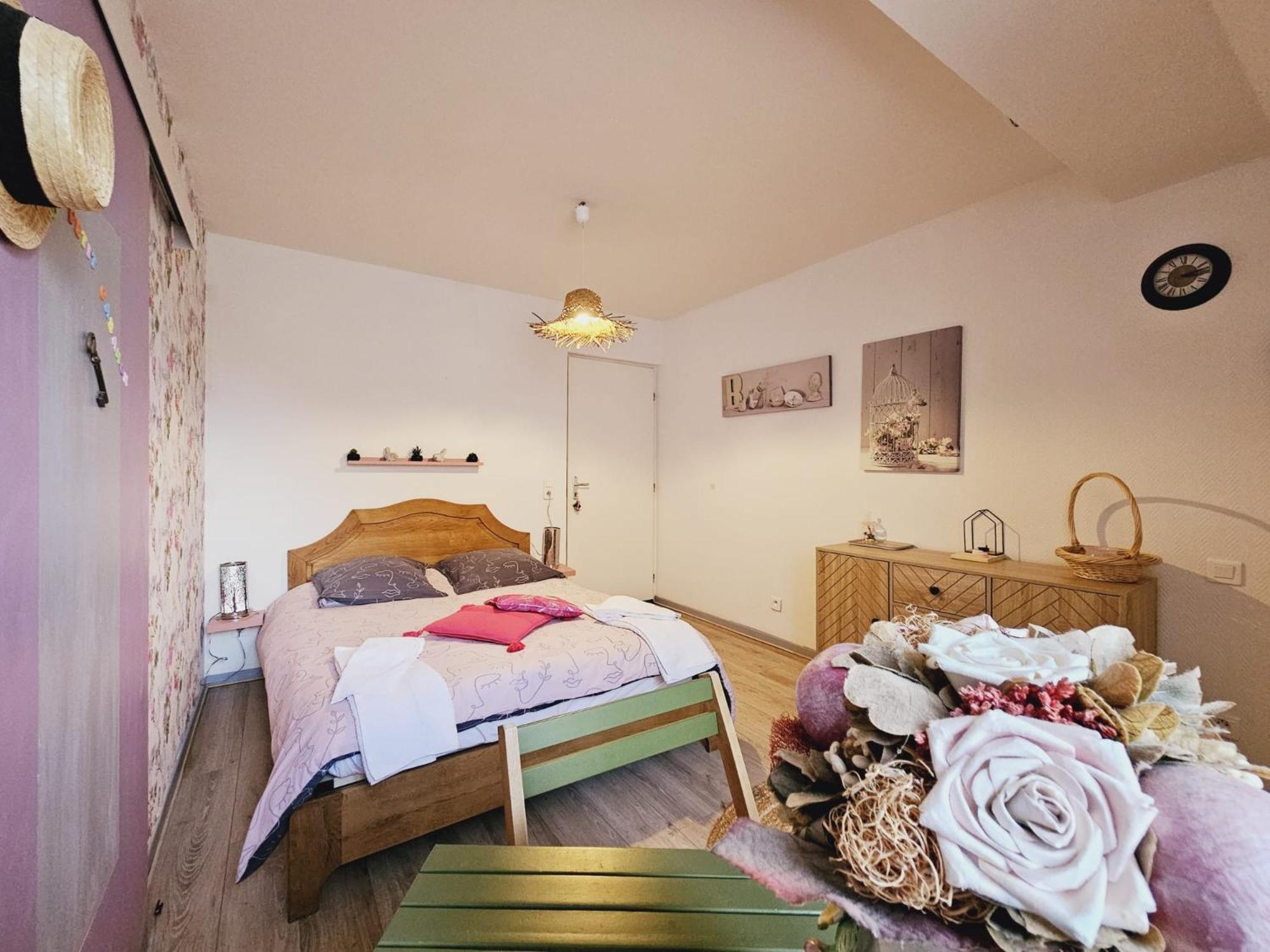 La Tour Des Quatre Chemins Appartement Gramat Buitenkant foto