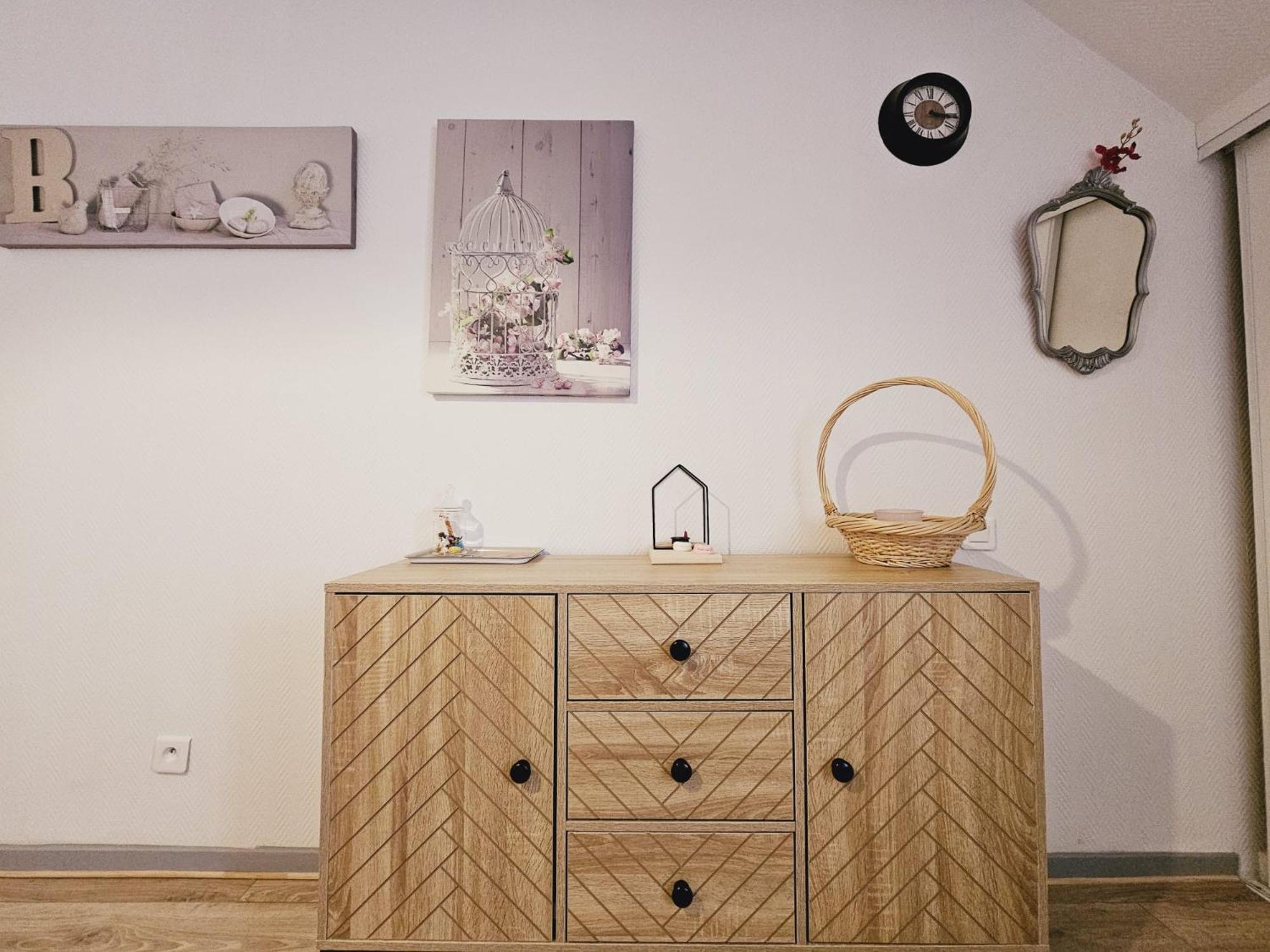 La Tour Des Quatre Chemins Appartement Gramat Buitenkant foto